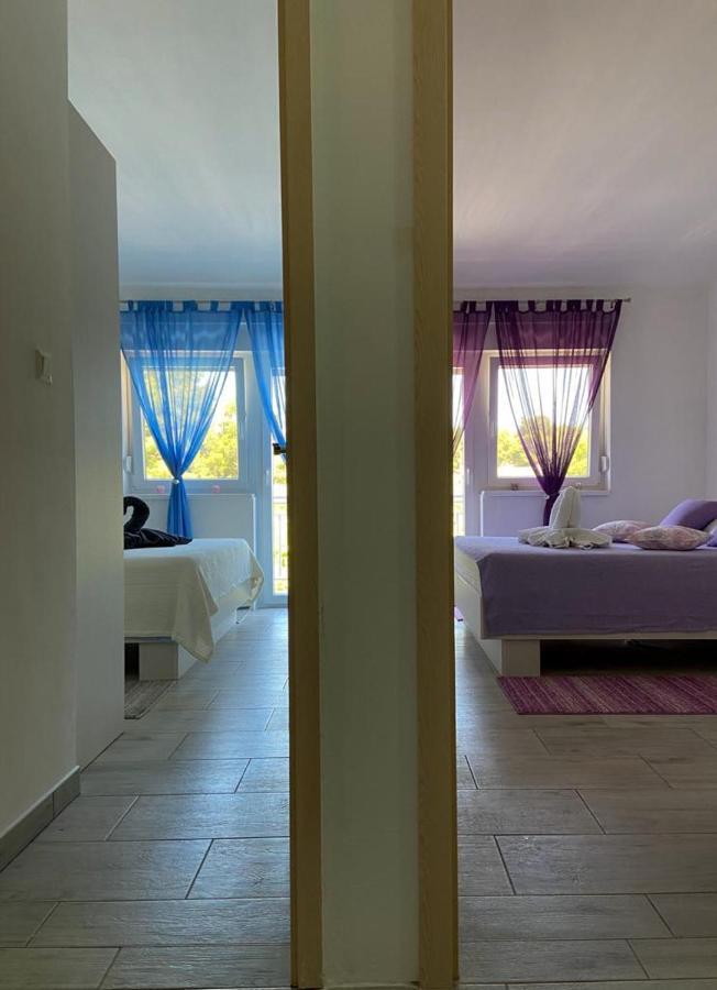 Apartmani Bolero - Obiteljski Odmor Vodice Exterior foto